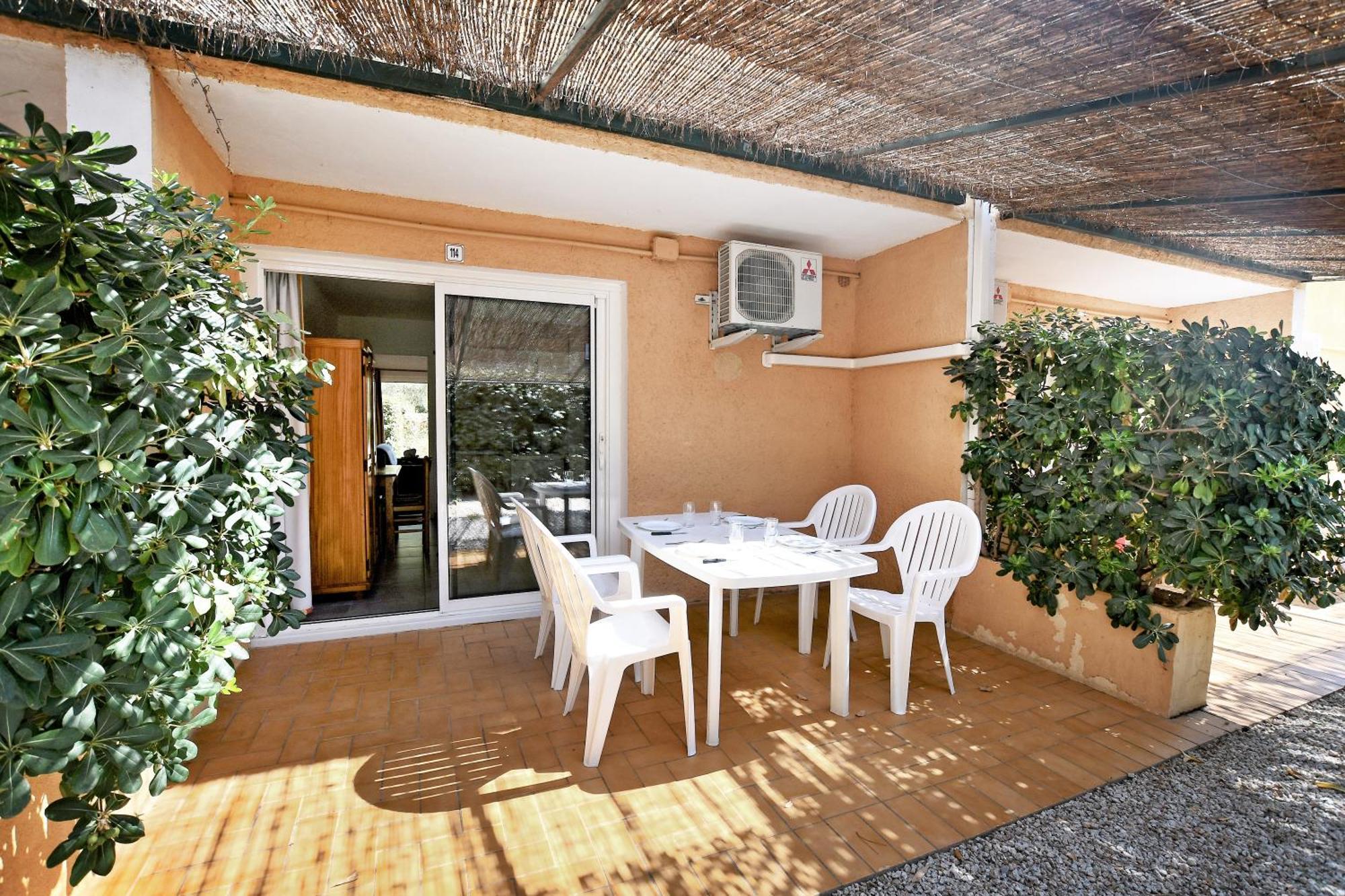Aparthotel Résidence Les Castors Calvi (Corsica)
