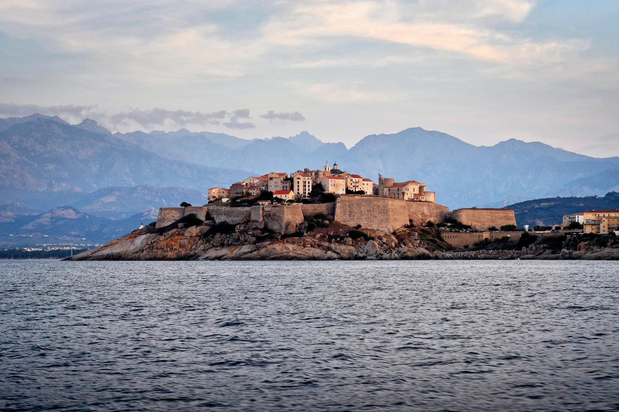 Aparthotel Résidence Les Castors Calvi (Corsica)